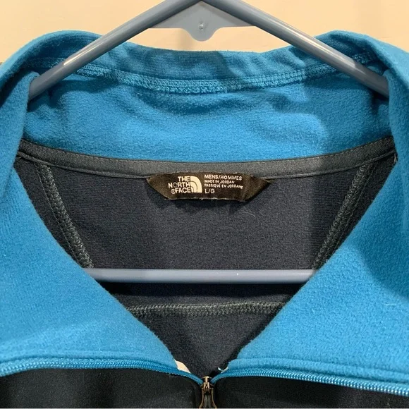 The North Face jacket for men.  Size XL.  Long sleeves, blue, 1/3 zipper, used - Picture 4 of 6